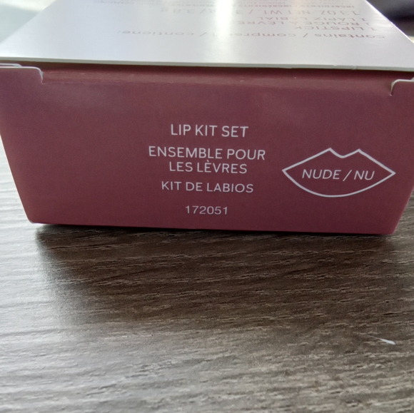 Mary kay Lip kit - Picture 3 of 3